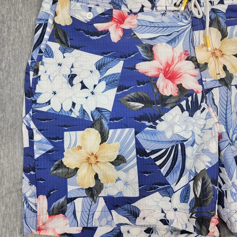 Tommy Bahama Shorts Mens 2XL Blue Floral Lined Drawstring Built-In Brief Swim